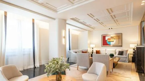 Sumptuous yet contemporary Sumptuous yet contemporary